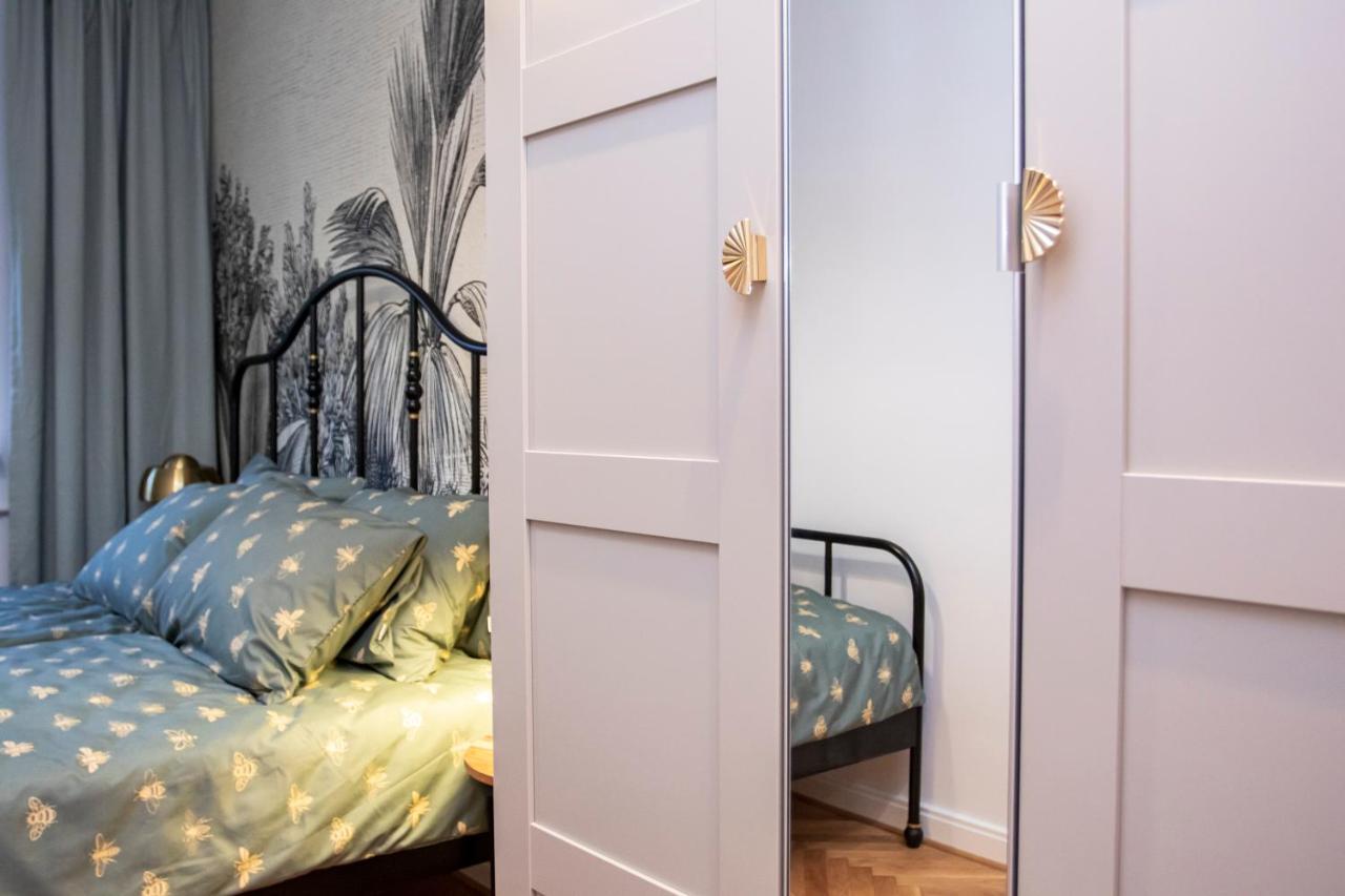 Apartament Przy Metrze Wierzbno Z Nuta Vintage Varsó Kültér fotó