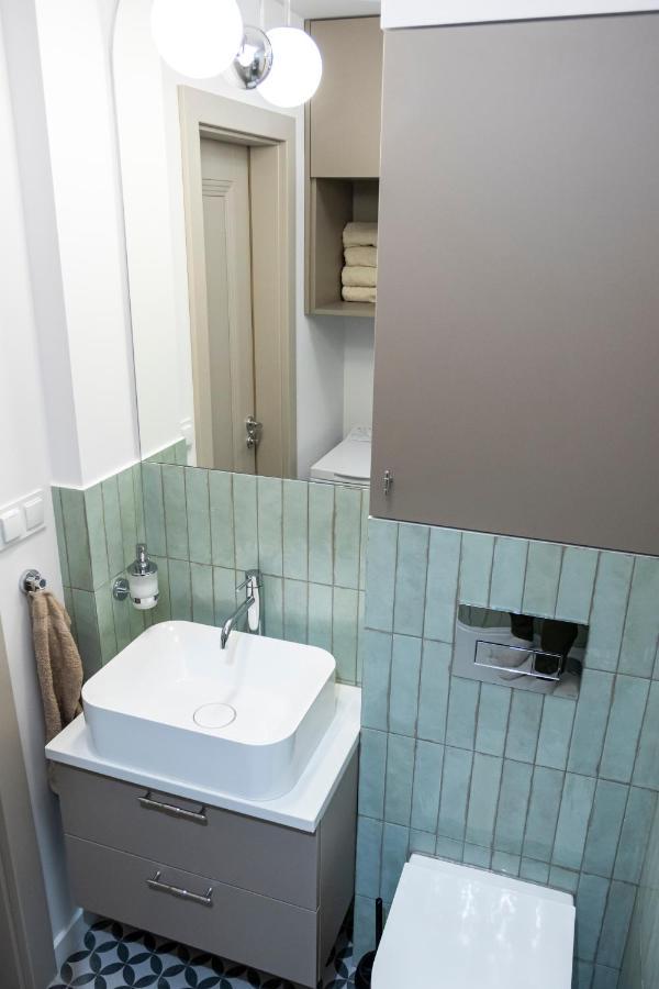 Apartament Przy Metrze Wierzbno Z Nuta Vintage Varsó Kültér fotó