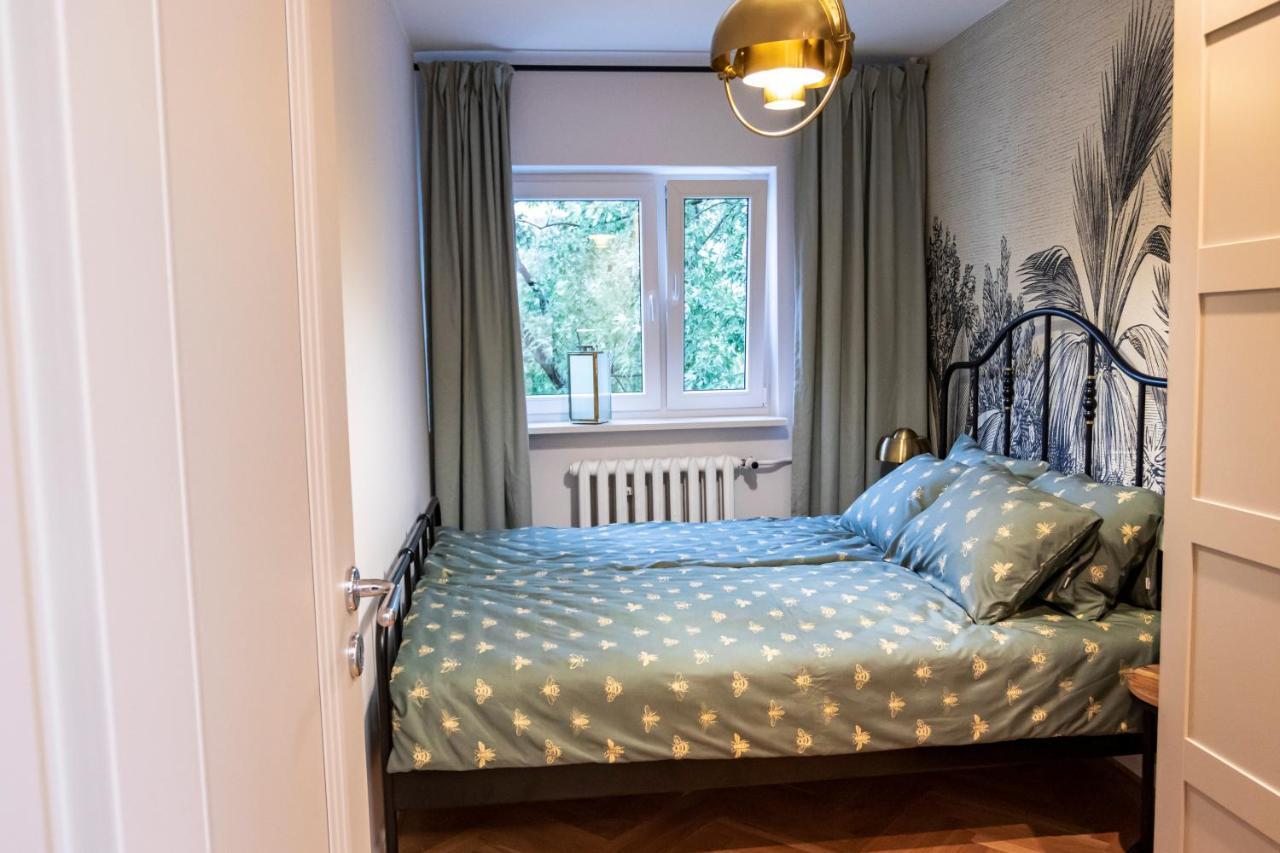 Apartament Przy Metrze Wierzbno Z Nuta Vintage Varsó Kültér fotó