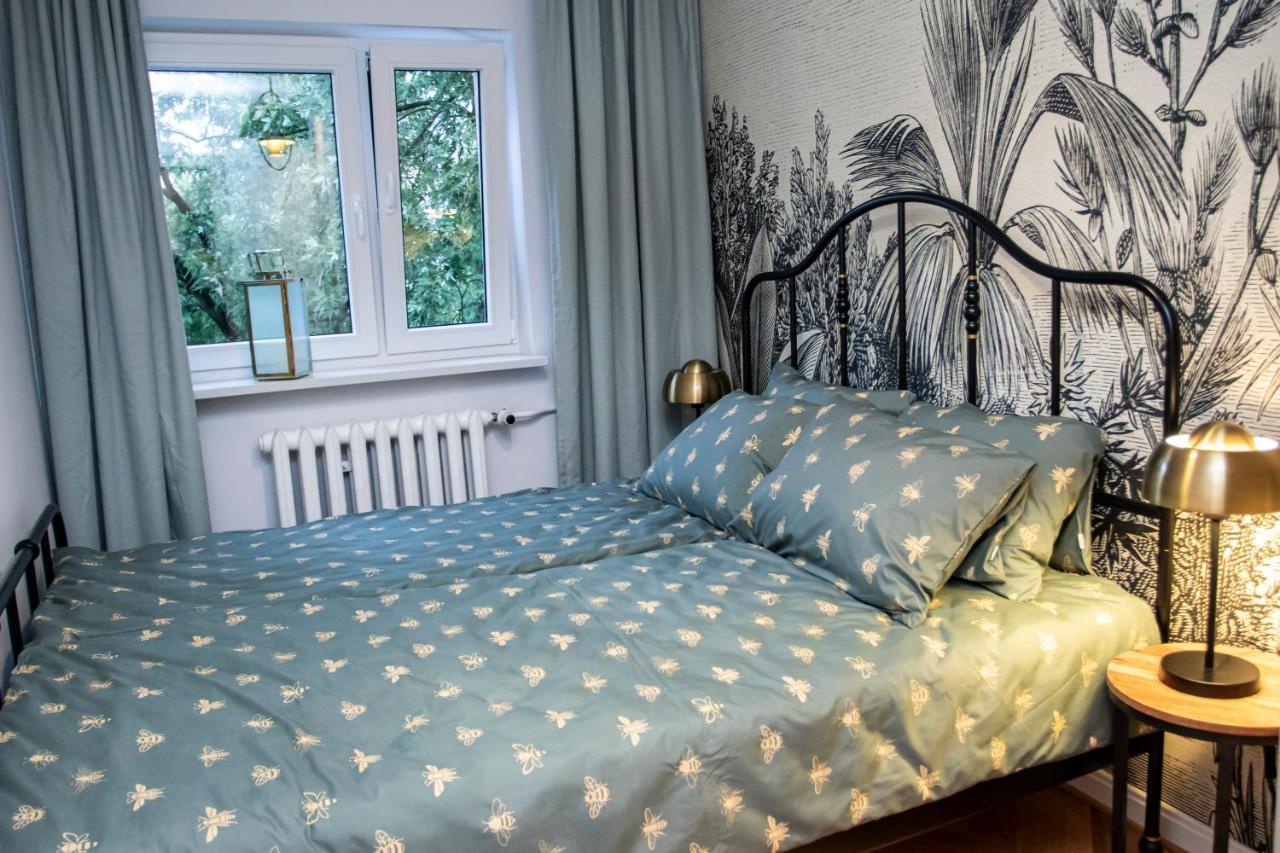 Apartament Przy Metrze Wierzbno Z Nuta Vintage Varsó Kültér fotó